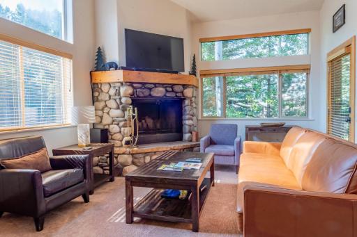 Bridgepoint Condo 08 - Housity