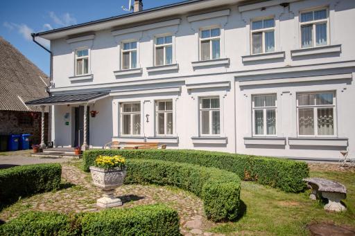 Nina Kordon Guesthouse - Housity