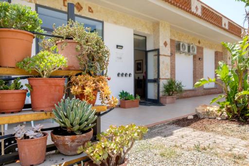 IL VIVAIO Bed and Breakfast - Housity