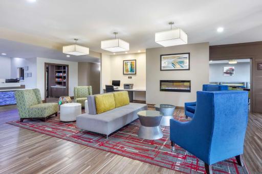 Best Western Plus Mansfield Inn & Suites - Housity