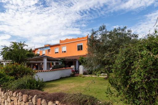 Helios Hotel - Housity