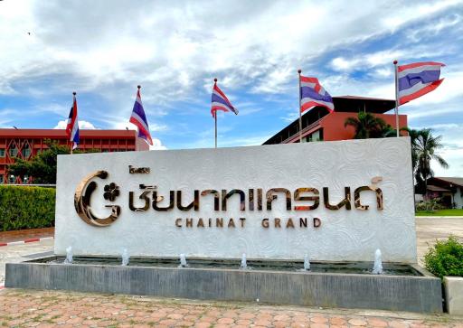 Chainatgrand Hotel - Housity