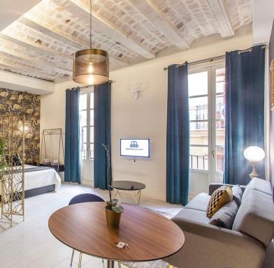 Mediterranean Flats Plaza Redonda - Housity