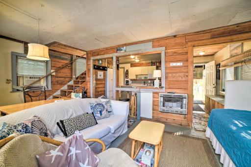 Coastal Perry Cottage about 2 Mi to Boat Ramp! - Housity
