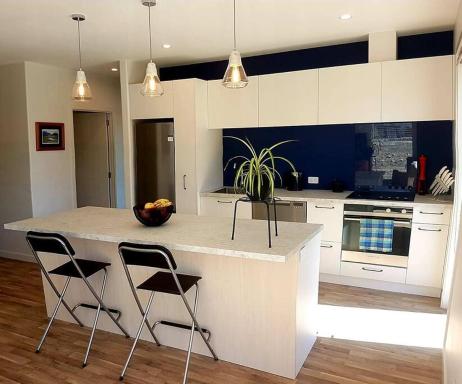Family Holiday Home- Lake Hawea Haven - Housity