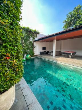 LeRoca Villa - Housity