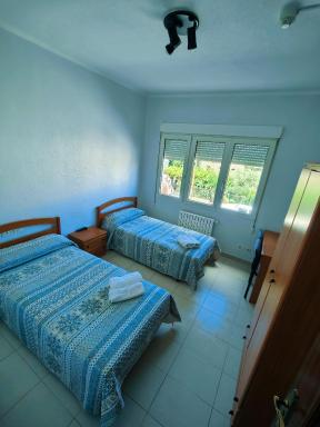 Hostal Monteclaro - Housity