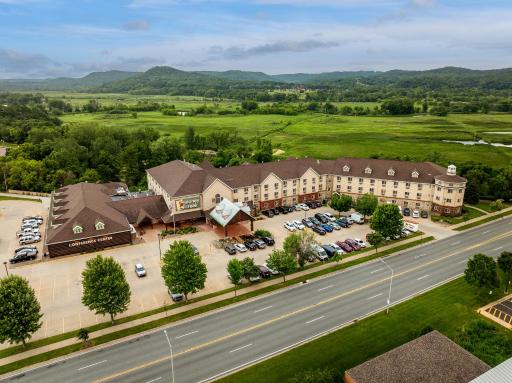 Stoney Creek Hotel La Crosse - Onalaska - Housity