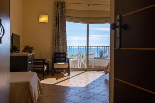 Hotel Garden - Housity