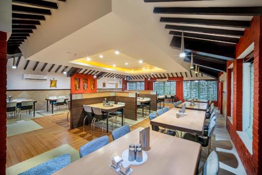 Hotel Sadhabishegam - Housity