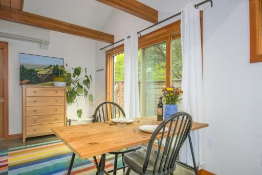 Private Studio, Lofted Bed, Soaking Tub & Patio - Housity