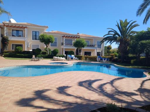 Apt Aurora Lote 80 3 Bedroom - Housity