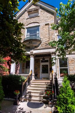 Central Park Bed & Breakfast - Housity