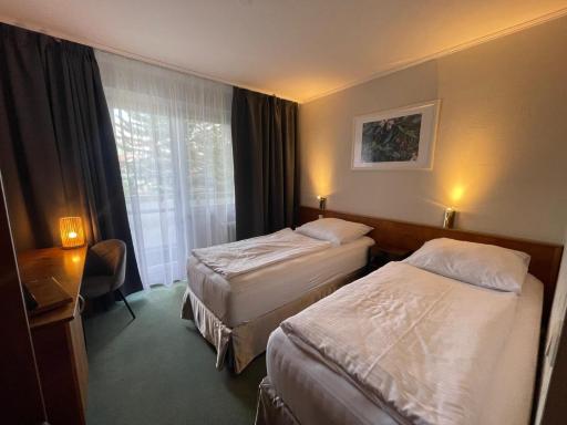 BusinessHotel Am Peetzsee Grünheide - Housity