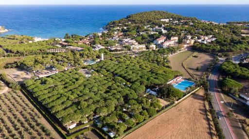Camping Internacional Palamós - Housity