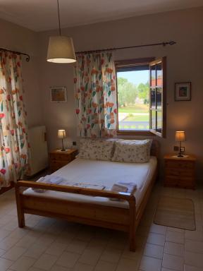 Litochoro House with a View - Housity