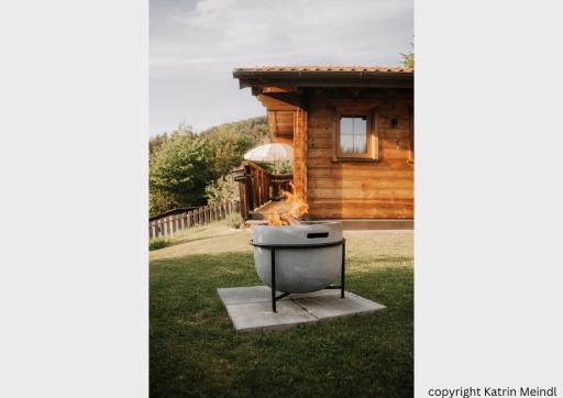 Das Paradieschen Edlitz - behagliche Blockhütte mit Kamin - Housity