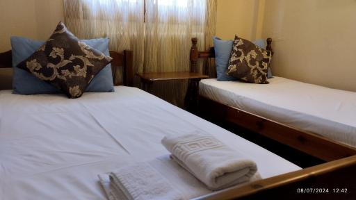 XAROULA APARTMENTS - Housity