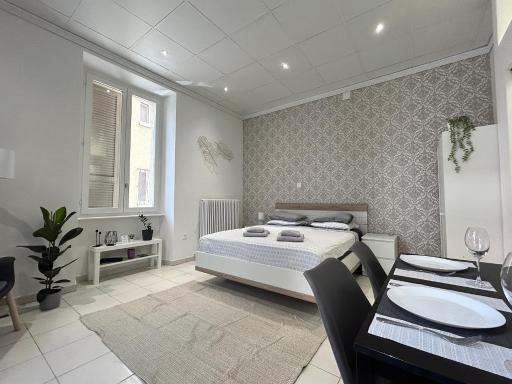 Sweet Nest - Close to the Lido & Lake! - Housity