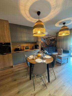 Apartament 8 z Ogródkiem i Prywatną Sauną, Rowery, Spacery w Dolinie Baryczy - 5D Apartamenty - Hizvo
