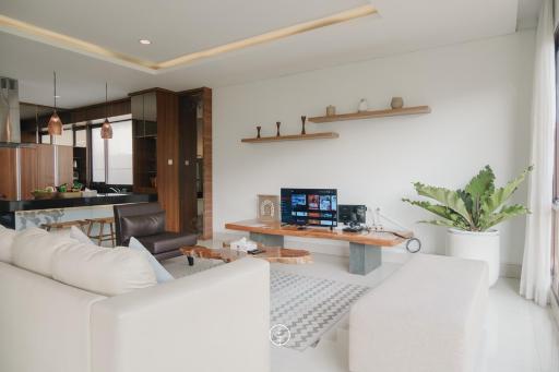 Magenta Villa 6 bedroom with a private pool - Housity