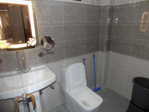 Homestay with Ravinder 2BHK - Housity