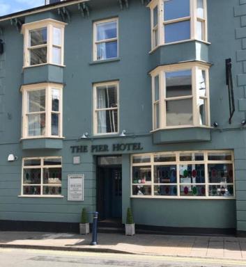 The Pier Hotel - Housity