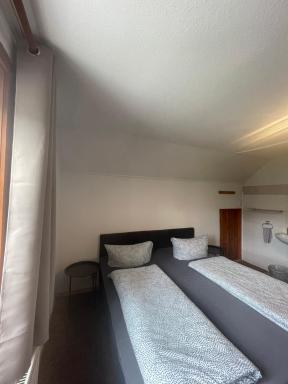 Giulias Budget Haus - Housity