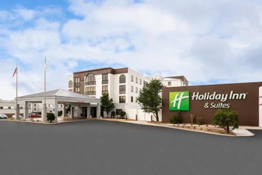 Holiday Inn Hotel & Suites Springfield, an IHG Hotel - Housity