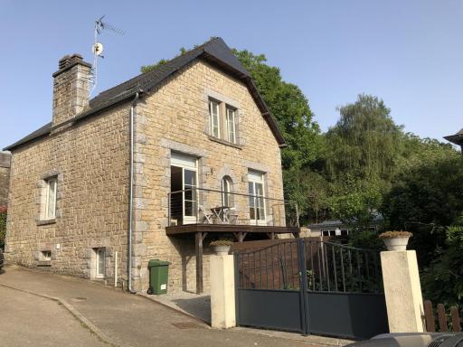 Maison Rose - Housity