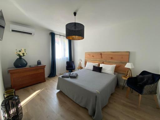 Appartement calme avec terrasse proche du centre ville et de la mer, parking, internet - Housity