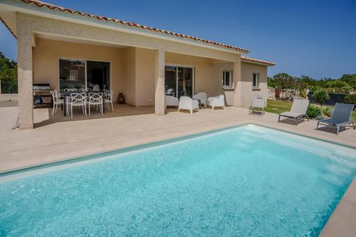 Villa Clara piscine chauffée - Housity