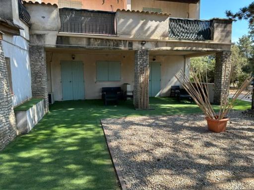 L'hôtel du Bastier - Housity