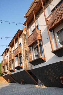 Taniqinn Dilijan Cottages - Housity