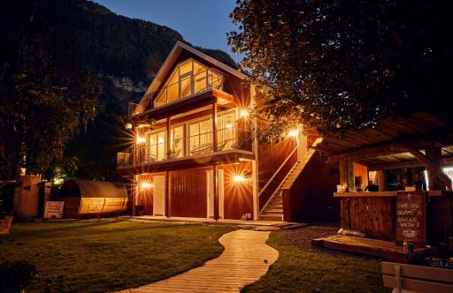 Lodgen Stryn - Housity