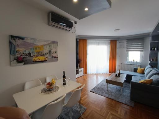 Top Center Apartment - Hizvo