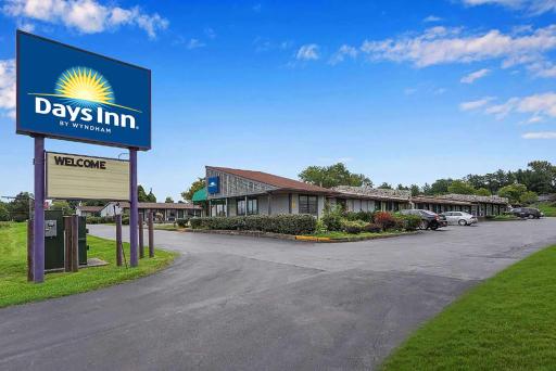 Days-Inn by Wyndham Liverpool-Syracuse - Housity