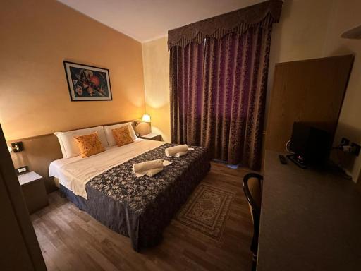 Hotel Raffaello Venice - Housity