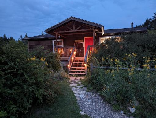 The Cottage at Journey Inn - Housity