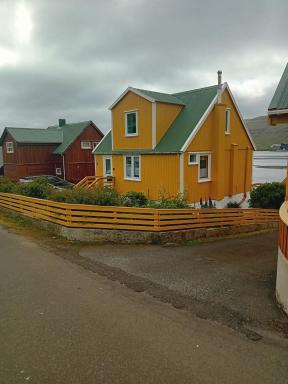 Det lille gule hus - Housity