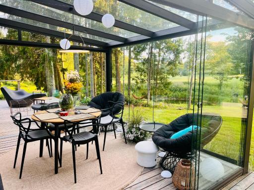 House and sauna where city comforts meet nature - Housity
