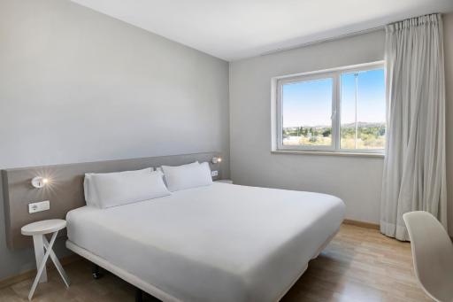 B&B HOTEL Madrid Las Rozas - Housity