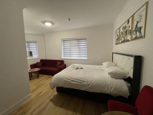 The Barrington Hotel - Housity