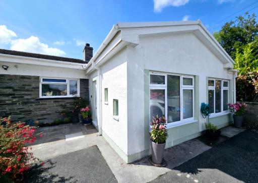 Beautiful 2 bedroom annexe in popular town location - Housity