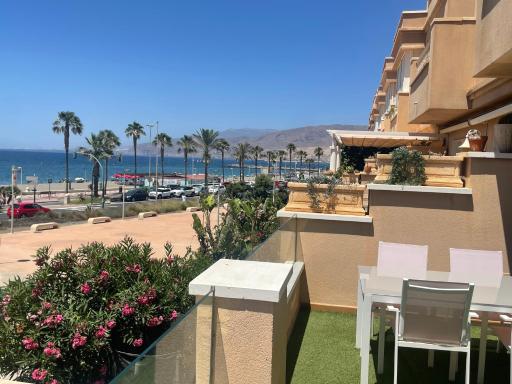 Apartamento 3 HOME SUITES ALMERÍA - Housity