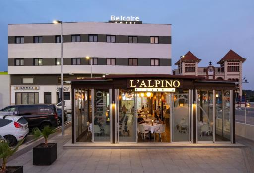 Hotel Belcaire - Housity