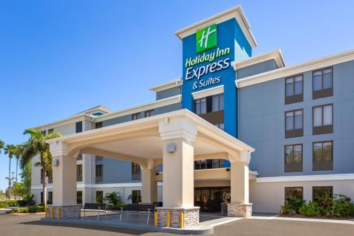 Holiday Inn Express Hotel & Suites Tampa-Rocky Point Island, an IHG Hotel - Housity