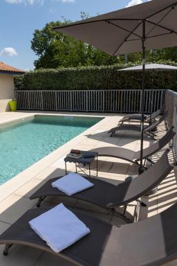 Kyriad Prestige - Bordeaux Aeroport - Housity