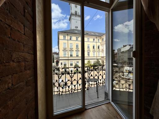 Апартаменти на Площі Ринок, 20 - Housity