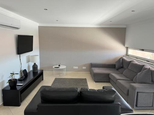 Modern 2 Bed Apartment 5km Carvoeiro - Hizvo